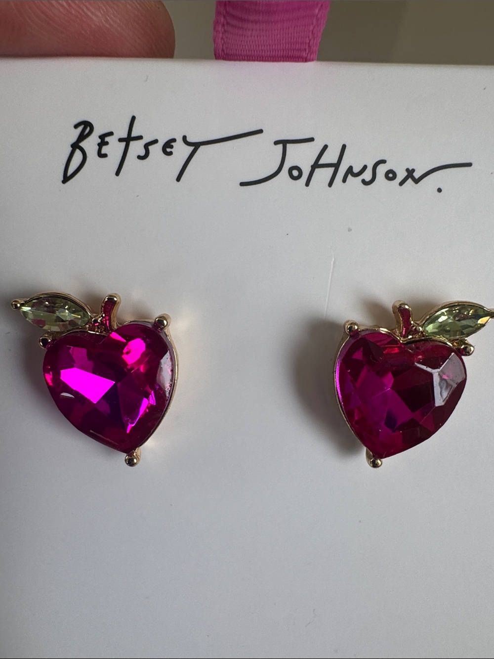 Betsey Johnson NWT Fuchsia Heart Crystal Stud Earrings with Lime Leaf Accent - Picture 4 of 6